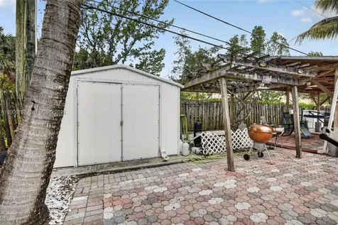 4911 SW 29th Terrace Dania Beach FL 33312