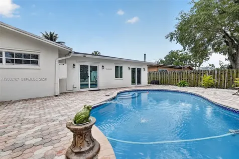 4911 SW 29th Terrace Dania Beach FL 33312