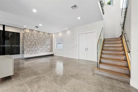552 Palm Drive Hallandale Beach FL 33009