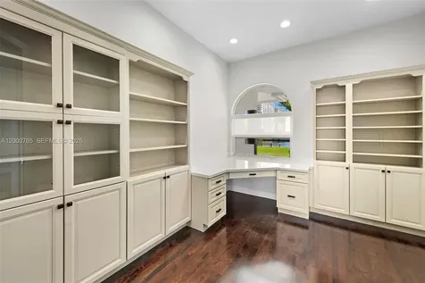 552 Palm Drive Hallandale Beach FL 33009