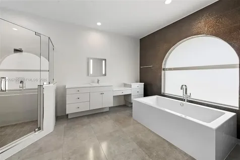552 Palm Drive Hallandale Beach FL 33009