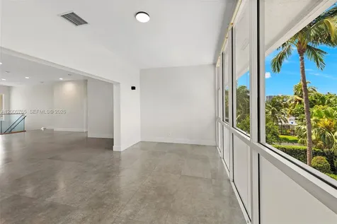 552 Palm Drive Hallandale Beach FL 33009