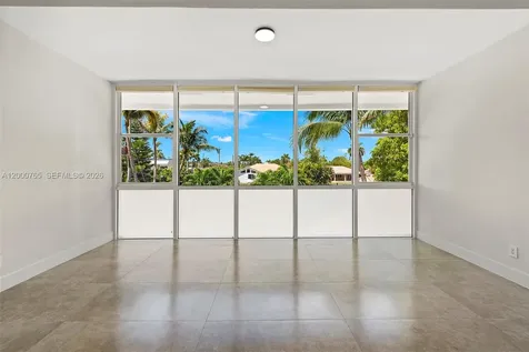 552 Palm Drive Hallandale Beach FL 33009