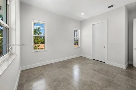 552 Palm Drive Hallandale Beach FL 33009