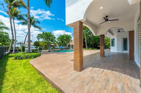 552 Palm Drive Hallandale Beach FL 33009
