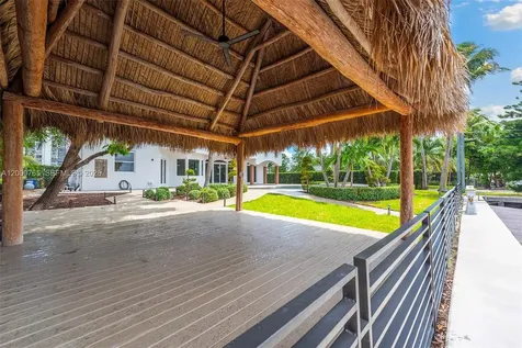 552 Palm Drive Hallandale Beach FL 33009