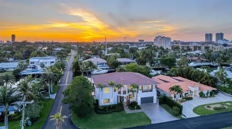 552 Palm Drive Hallandale Beach FL 33009