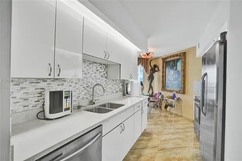 16485 Collins Avenue Sunny Isles Beach FL 33160