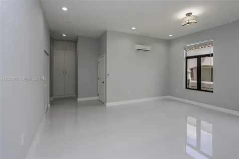 5126 SW 57th Avenue Miami FL 33155