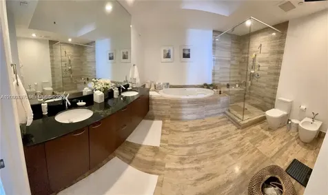 15811 Collins Avenue Sunny Isles Beach FL 33160