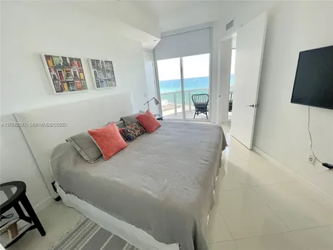 15811 Collins Avenue Sunny Isles Beach FL 33160