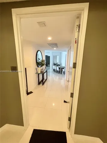 15811 Collins Avenue Sunny Isles Beach FL 33160