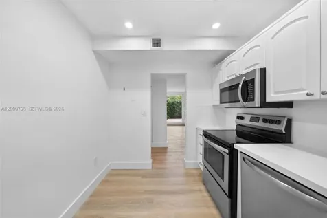 177 Ocean Lane Drive Key Biscayne FL 33149