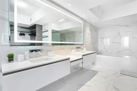 5500 Island Estates Drive Aventura FL 33160
