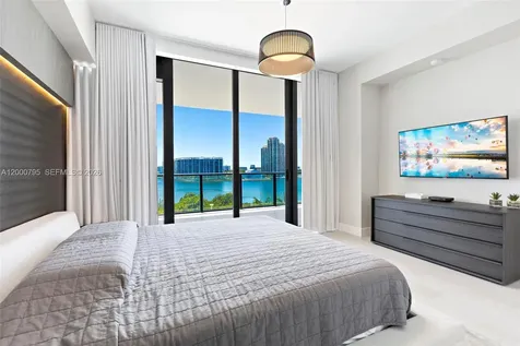 5500 Island Estates Drive Aventura FL 33160