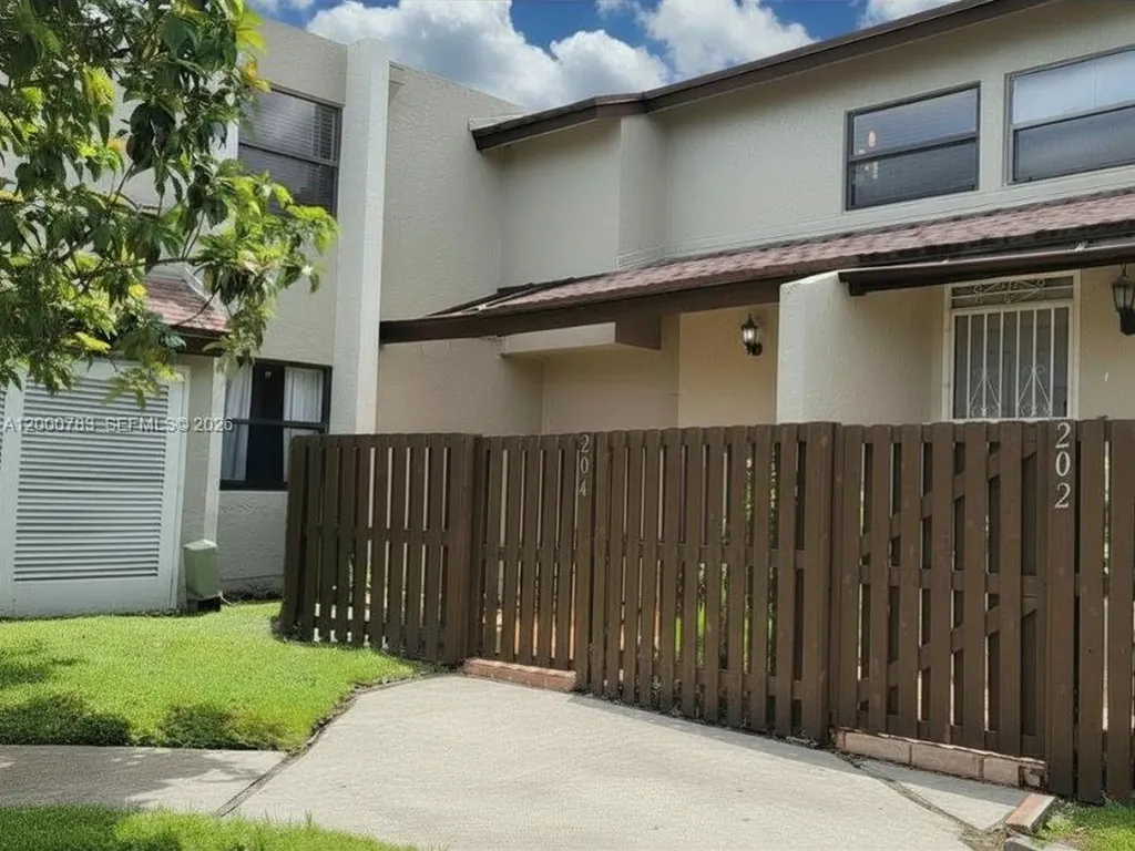 9970 NW 9th Street Circle Miami FL 33172