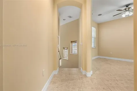 2016 Tarpon Bay Drive N Naples FL 34119