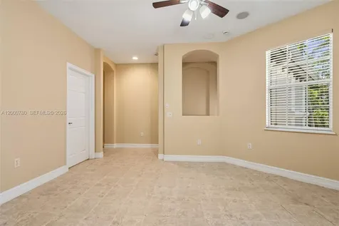 2016 Tarpon Bay Drive N Naples FL 34119