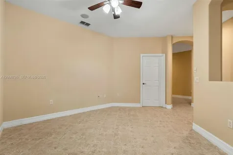 2016 Tarpon Bay Drive N Naples FL 34119