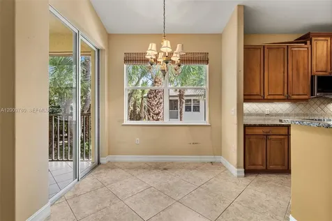 2016 Tarpon Bay Drive N Naples FL 34119
