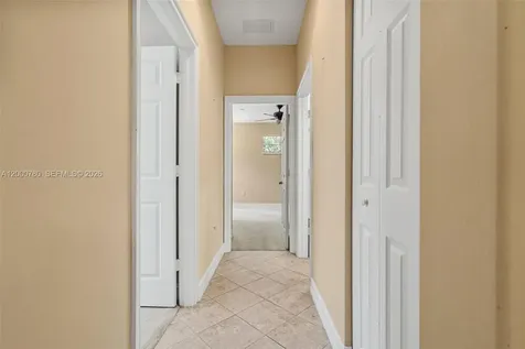 2016 Tarpon Bay Drive N Naples FL 34119