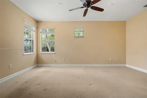 2016 Tarpon Bay Drive N Naples FL 34119