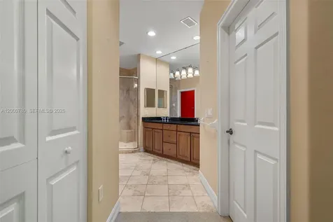 2016 Tarpon Bay Drive N Naples FL 34119
