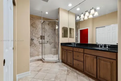 2016 Tarpon Bay Drive N Naples FL 34119