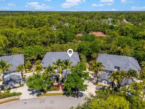 2016 Tarpon Bay Drive N Naples FL 34119