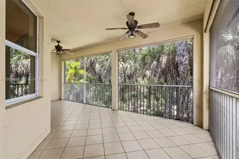 2016 Tarpon Bay Drive N Naples FL 34119