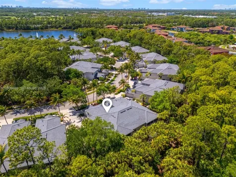 2016 Tarpon Bay Drive N Naples FL 34119
