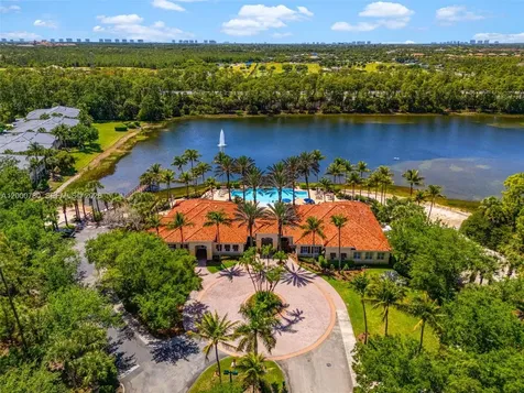 2016 Tarpon Bay Drive N Naples FL 34119