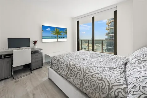 45 SW 9th Street Miami FL 33130