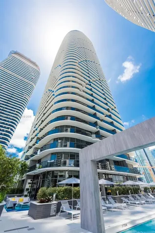 45 SW 9th Street Miami FL 33130