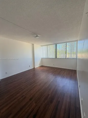 4222 Inverrary Boulevard Lauderhill FL 33319
