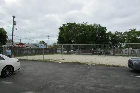 4330 SW 8th Street Coral Gables FL 33134