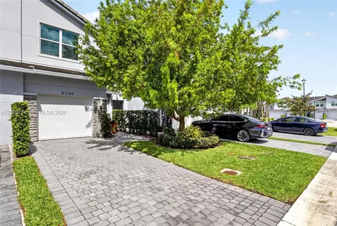 4349 Veleiros Avenue Deerfield Beach FL 33064