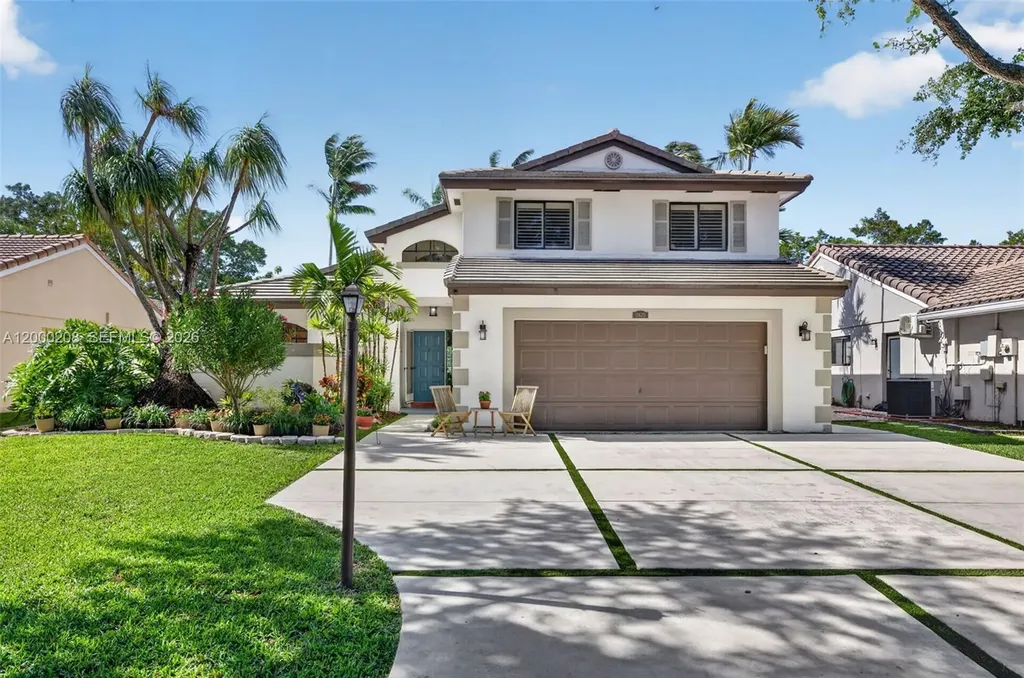 15620 Gauntlet Hall Manor Davie FL 33331