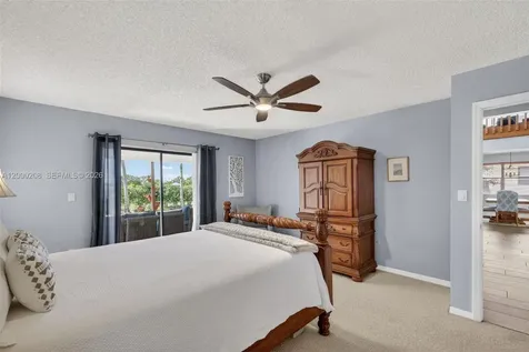 15620 Gauntlet Hall Manor Davie FL 33331