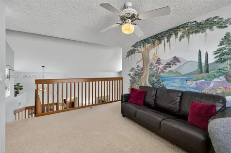 15620 Gauntlet Hall Manor Davie FL 33331