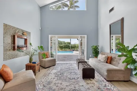 15620 Gauntlet Hall Manor Davie FL 33331