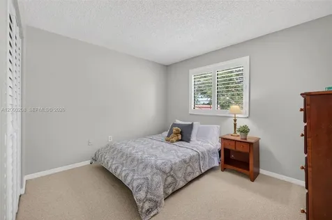 15620 Gauntlet Hall Manor Davie FL 33331