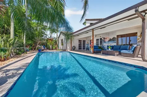 15620 Gauntlet Hall Manor Davie FL 33331