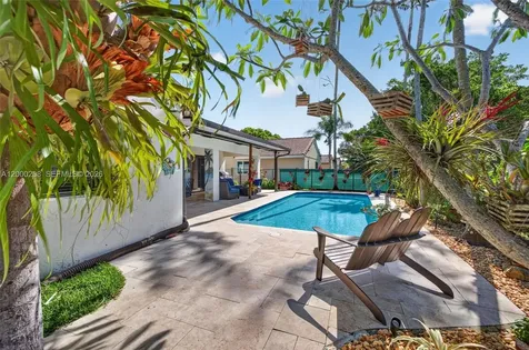 15620 Gauntlet Hall Manor Davie FL 33331