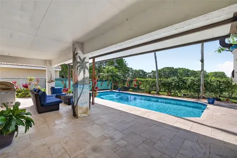 15620 Gauntlet Hall Manor Davie FL 33331