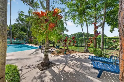 15620 Gauntlet Hall Manor Davie FL 33331
