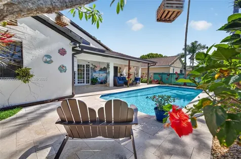 15620 Gauntlet Hall Manor Davie FL 33331