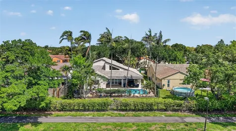 15620 Gauntlet Hall Manor Davie FL 33331