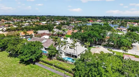 15620 Gauntlet Hall Manor Davie FL 33331