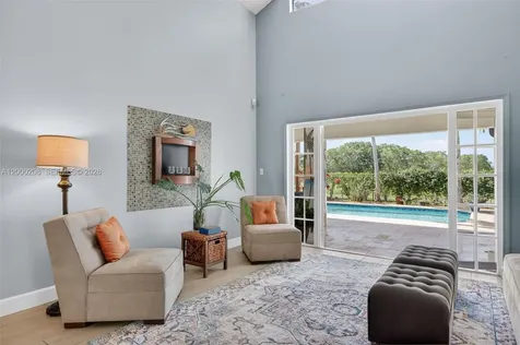 15620 Gauntlet Hall Manor Davie FL 33331